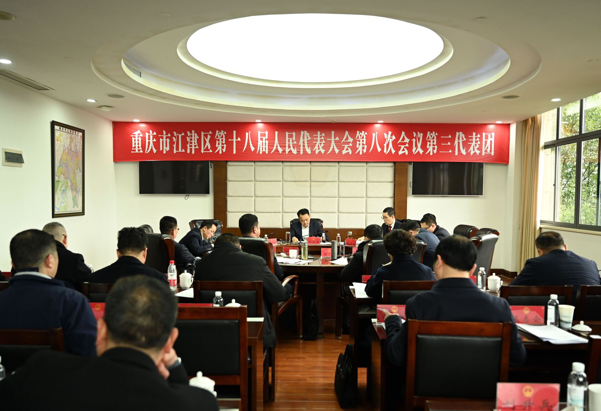 2026.02.12邹主任参加分团讨论1