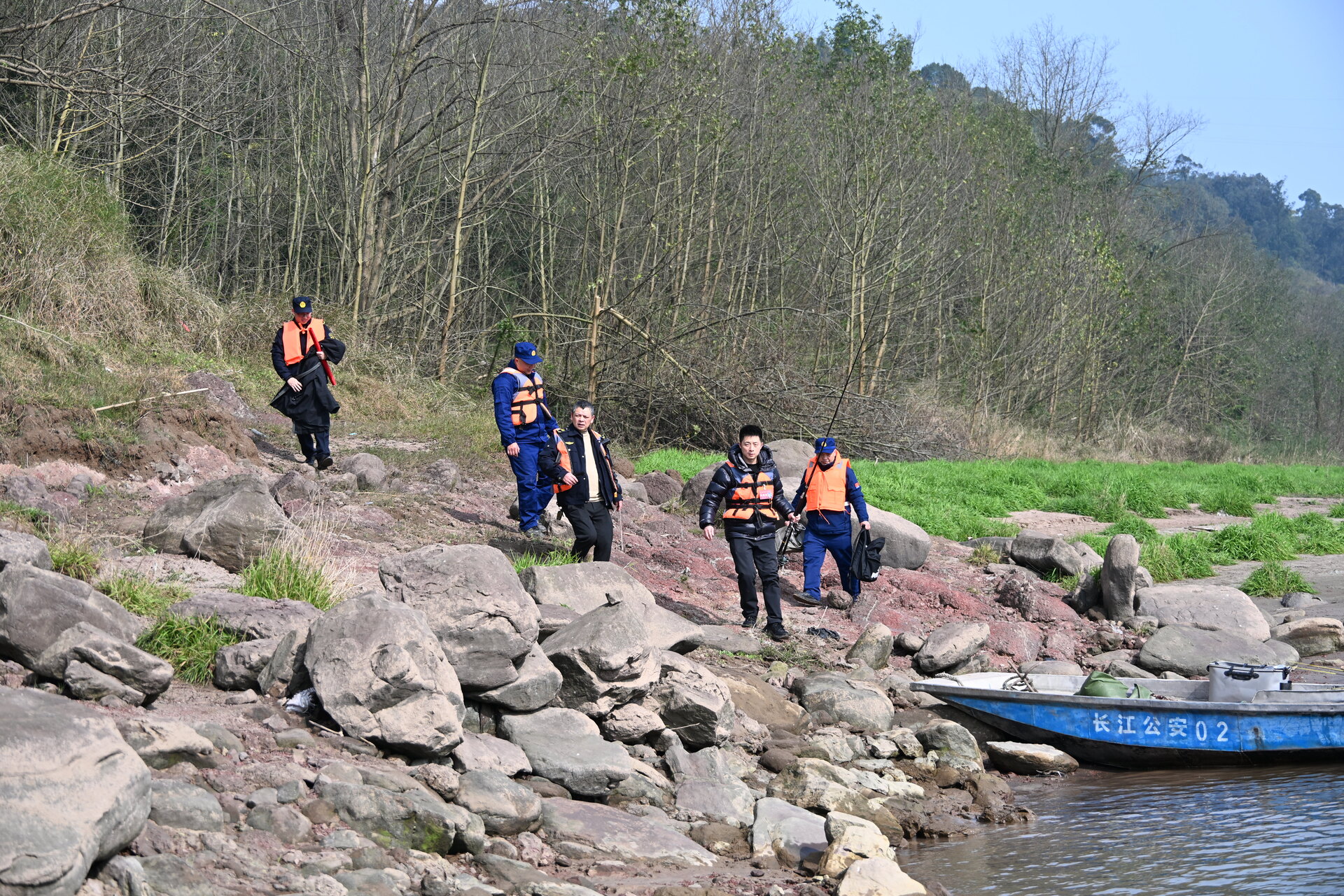 朱杨镇：人大牵头聚合力 跨域联动护长江1