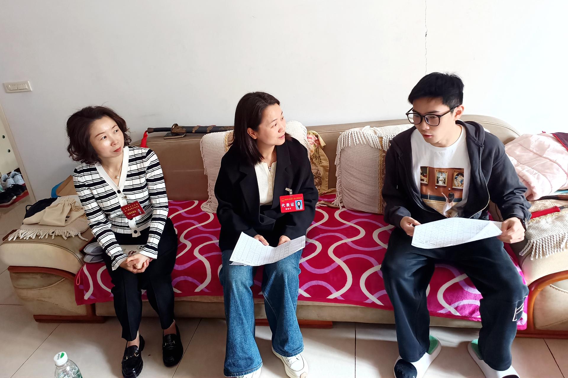“家门口”的精准对接 几江街道“代表有约”打通就业服务“最后一公里”.doc2
