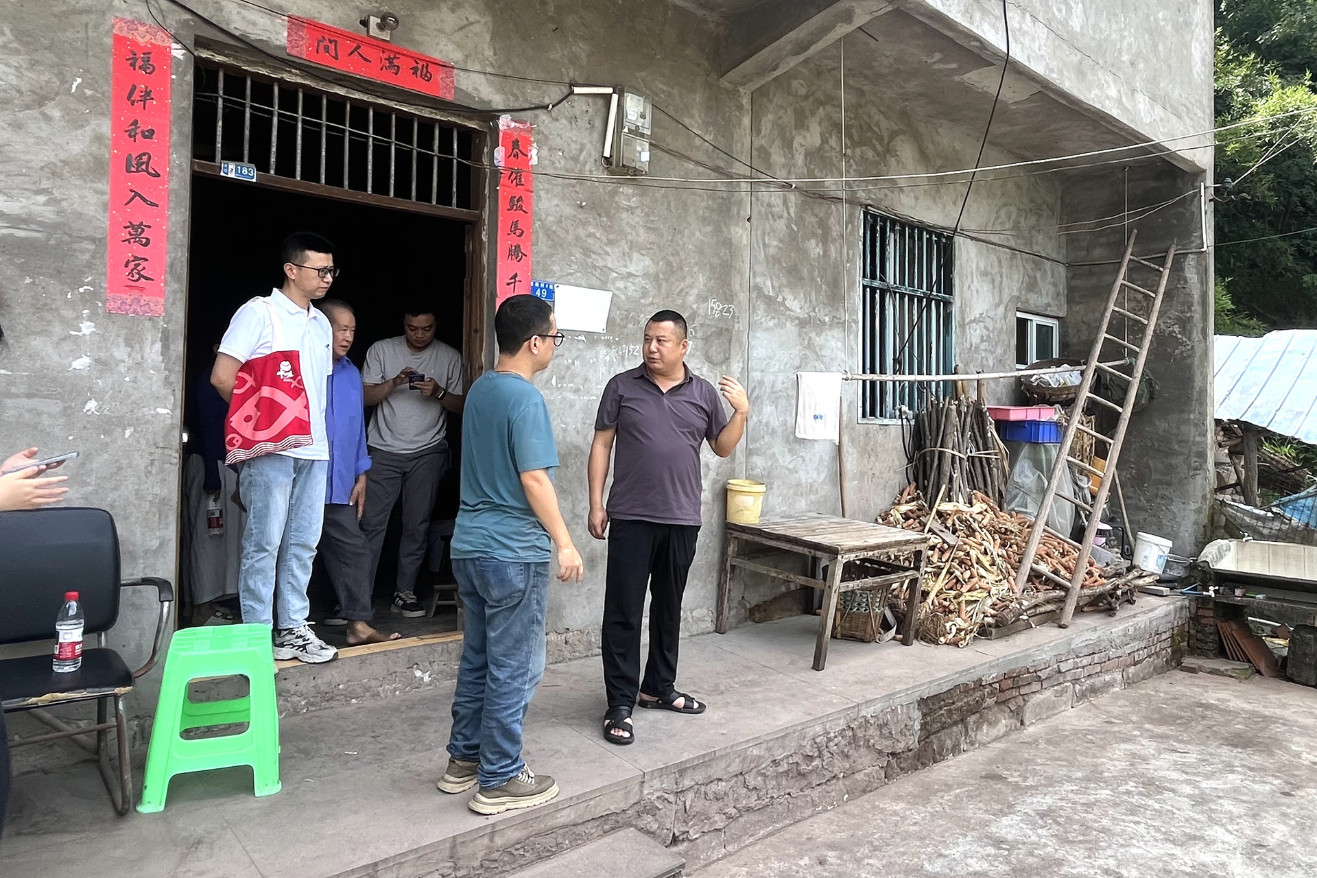 当好“观察哨” 织密地灾防护网——蔡家镇人大代表积极投身群防群治百日攻坚行动